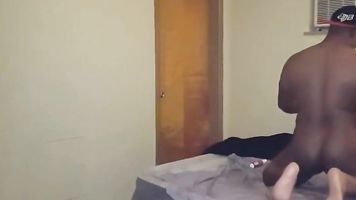 Sin piedad sexo interracial. Musculoso Negro hombre desgarrando blanco culo Crudo con BBC. ADVERTENCIA: EXTREMADAMENTE GRÁFICO!
