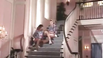 Alicia Monet, Angel Kelly, Barbara Dare en clásico clip de mierda