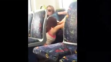 Lesbianas atrapadas en autobús público