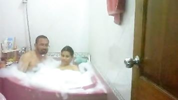 bañera de la tía desi
