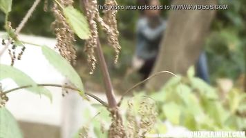 Cachonda Adolescente Chica Chupando Extraños Polla en la Calle