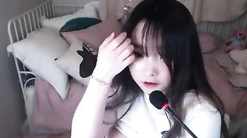 Coreana chica se masturba en cam
