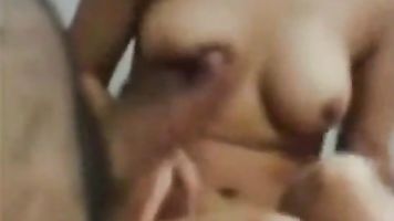 Amateur árabe chica jugando con su hombre
