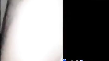 Pechugona puta gangbanged por negro pollas en CuckoldBang.com