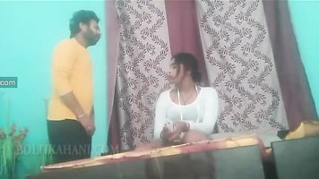 Hindi caliente mallu tía tetas prensa