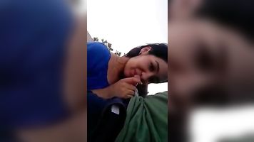 Una mamada de mi petite