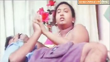 roshini caliente desnuda cama habitación sexo 7